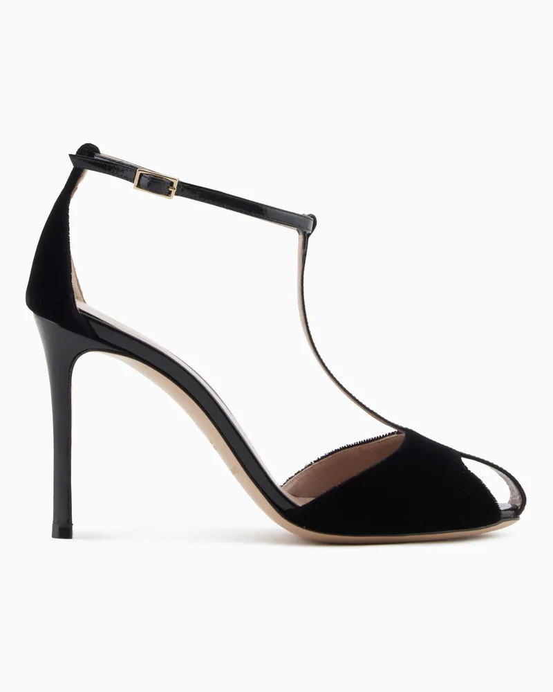 Emporio Armani T-Steg-Sandalen mit Absatz aus Samt und Lackleder Schwarz