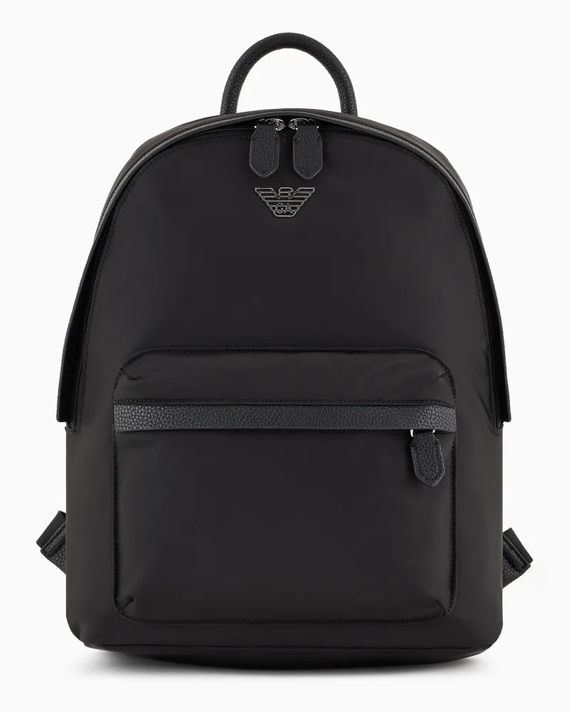 Emporio Armani ASV Rucksack aus recyceltem Nylon mit Adler-Plakette Schwarz
