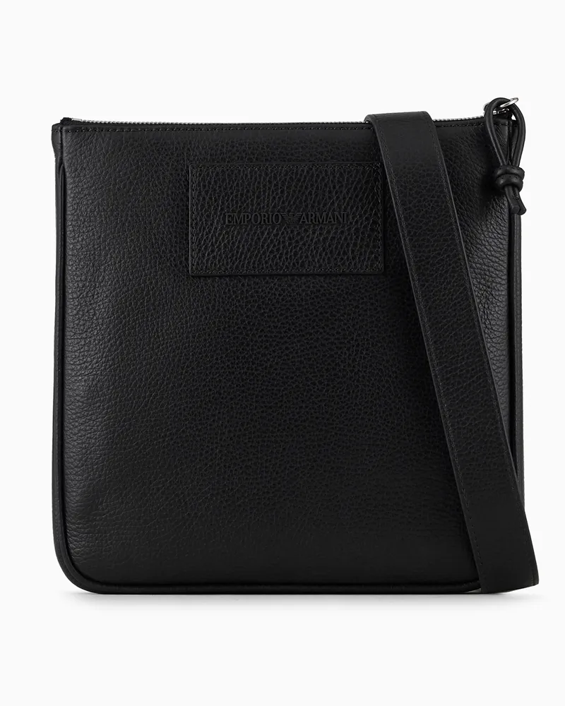 Emporio Armani Flache Umhängetasche aus getrommeltem Leder Schwarz
