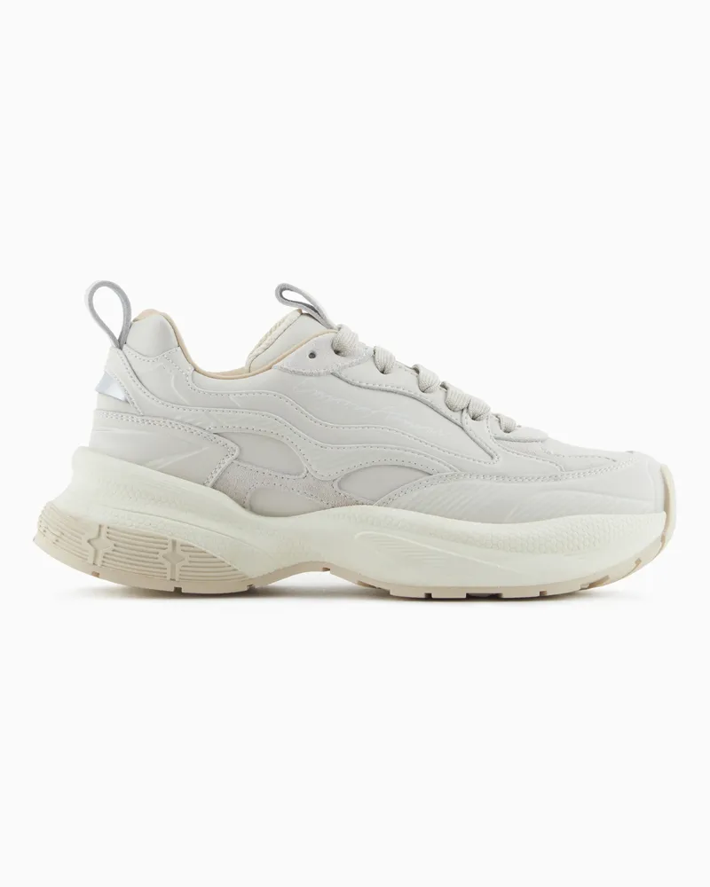 Emporio Armani Sneaker aus Leder mit Details aus Samt und Logo-Schriftzug Silber