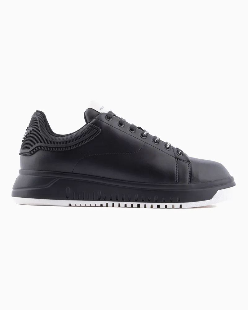 Emporio Armani Sneaker aus Leder mit Fersenteil aus Gummi und profilierter Sohle Schwarz
