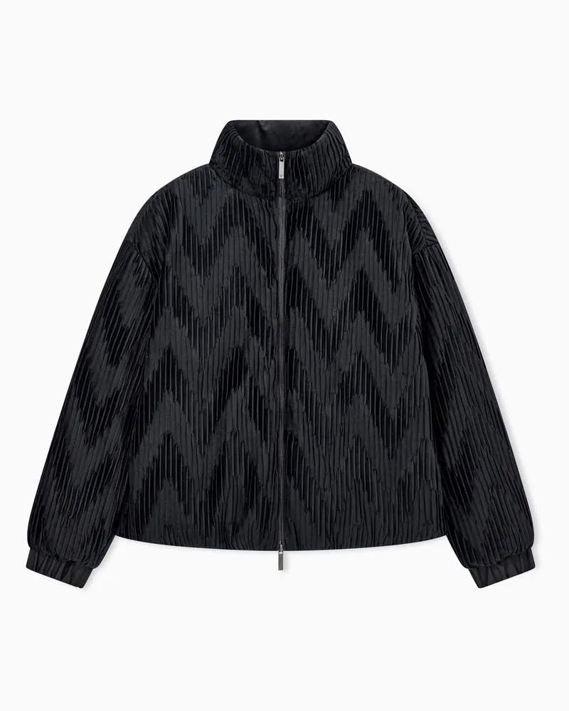 Emporio Armani Daunenjacke aus Plissee-Samt mit Zickzack-Muster Schwarz