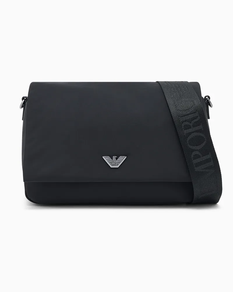 Emporio Armani Umhängetasche aus Nylon mit Klappverschluss und Metall-Logo Schwarz