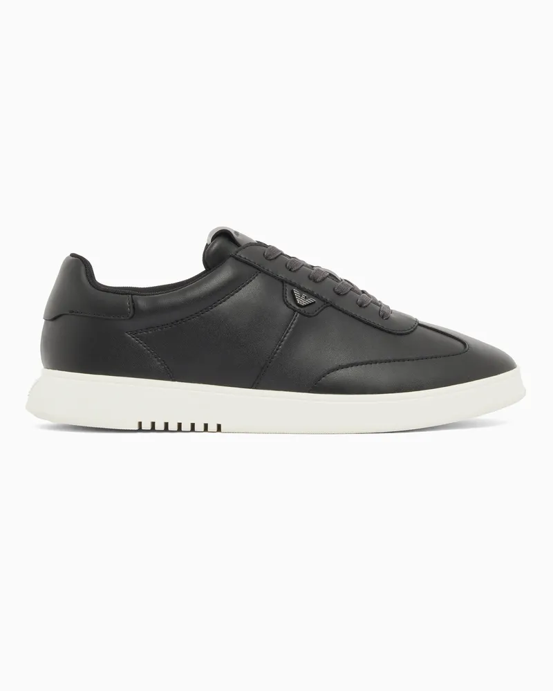 Emporio Armani Sneaker aus Leder mit Adler-Plakette Schwarz