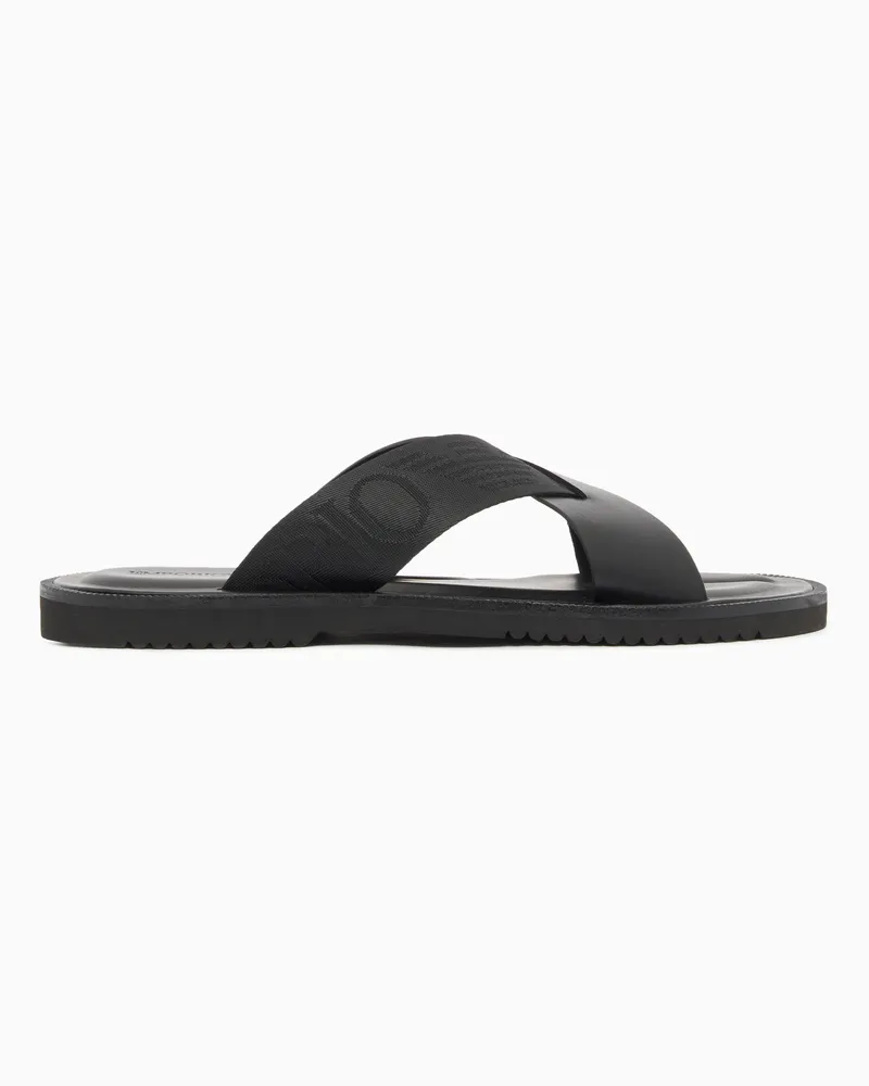 Emporio Armani Überkreuzte Sandalen aus Leder mit Logo-Band Schwarz
