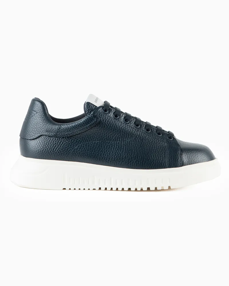Emporio Armani Sneaker aus getrommeltem Leder mit profilierter Sohle Marineblau