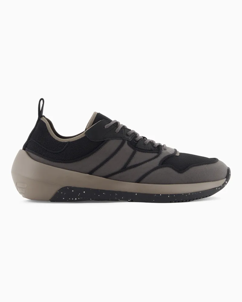 Emporio Armani Travel Essential Sneaker aus Strick Grau