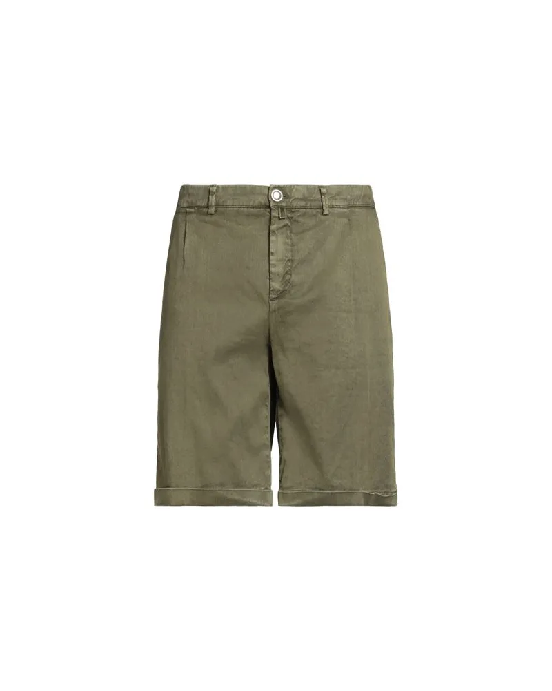 Jacob Cohën HOSEN & RÖCKE - Jeansshortsauf YOOX.COM Militärgrün