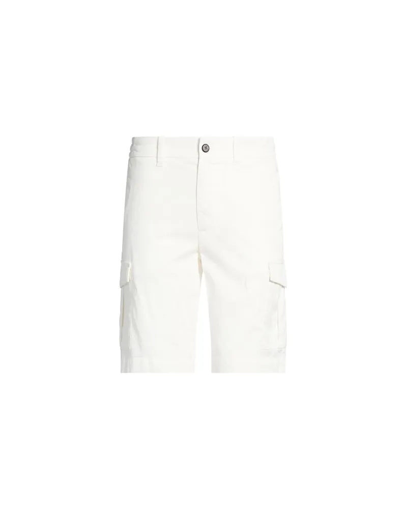 Eleventy HOSEN & RÖCKE - Shorts & Bermudashortsauf YOOX.COM Weiß