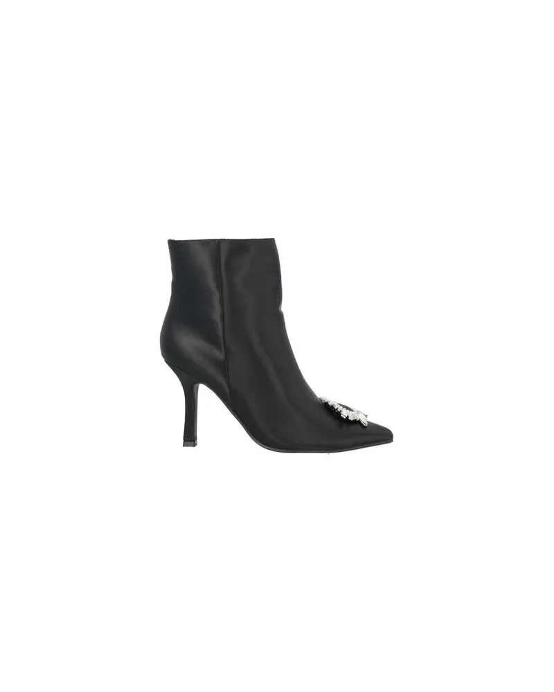 Sexy Woman SCHUHE - Stiefelettenauf YOOX.COM Schwarz