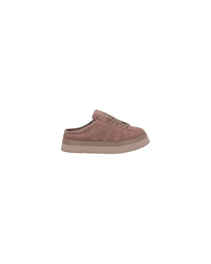 adidas SCHUHE - Mules & Clogsauf YOOX.COM Dunkelbraun