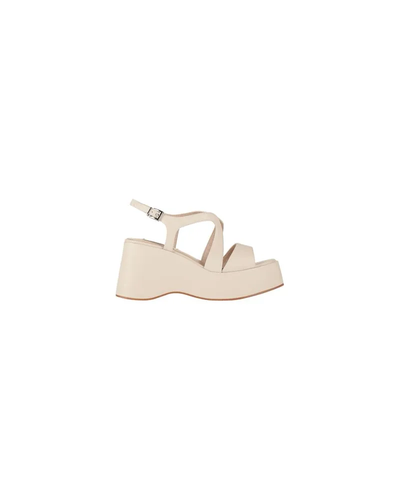 Gai Mattiolo LOVE TO LOVE	 - SCHUHE - Sandalenauf YOOX.COM Cremeweiß