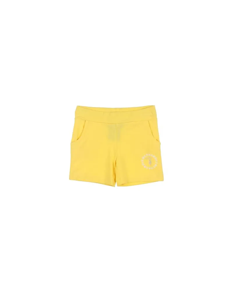 Trussardi HOSEN & RÖCKE - Shorts & Bermudashortsauf YOOX.COM Gelb