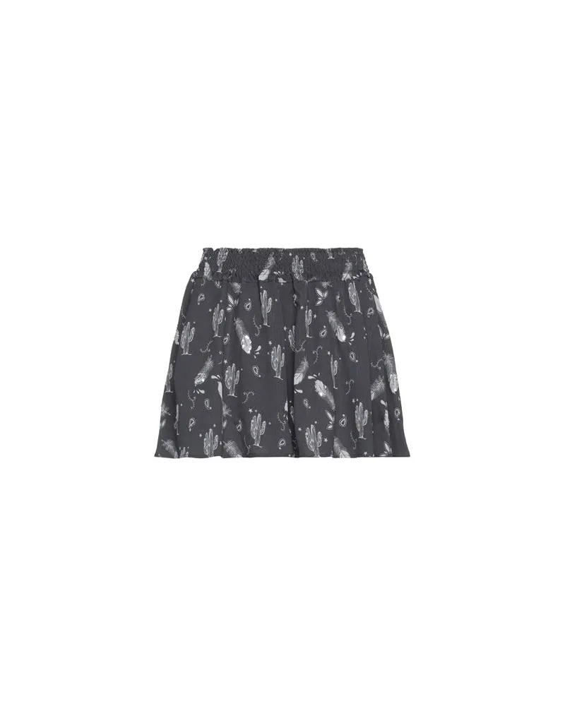Chiara Ferragni HOSEN & RÖCKE - Shorts & Bermudashortsauf YOOX.COM Schwarz