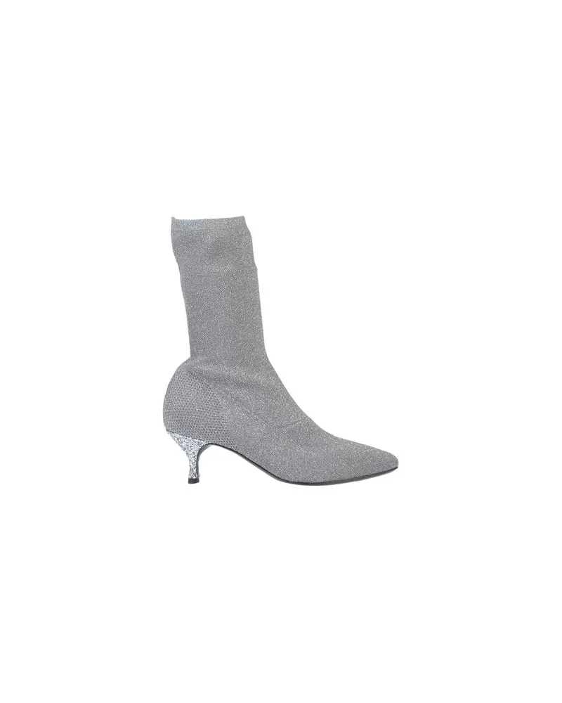 Strategia / JFK SCHUHE - Stiefelettenauf YOOX.COM Grau