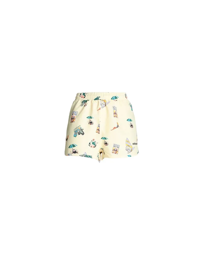 adidas ORIGINALS GRAPHIC SHORTS  - HOSEN & RÖCKE - Shorts & Bermudashortsauf YOOX.COM Pastellgelb
