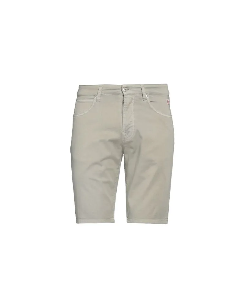 Roy Roger's HOSEN & RÖCKE - Shorts & Bermudashortsauf YOOX.COM Salbeigrün