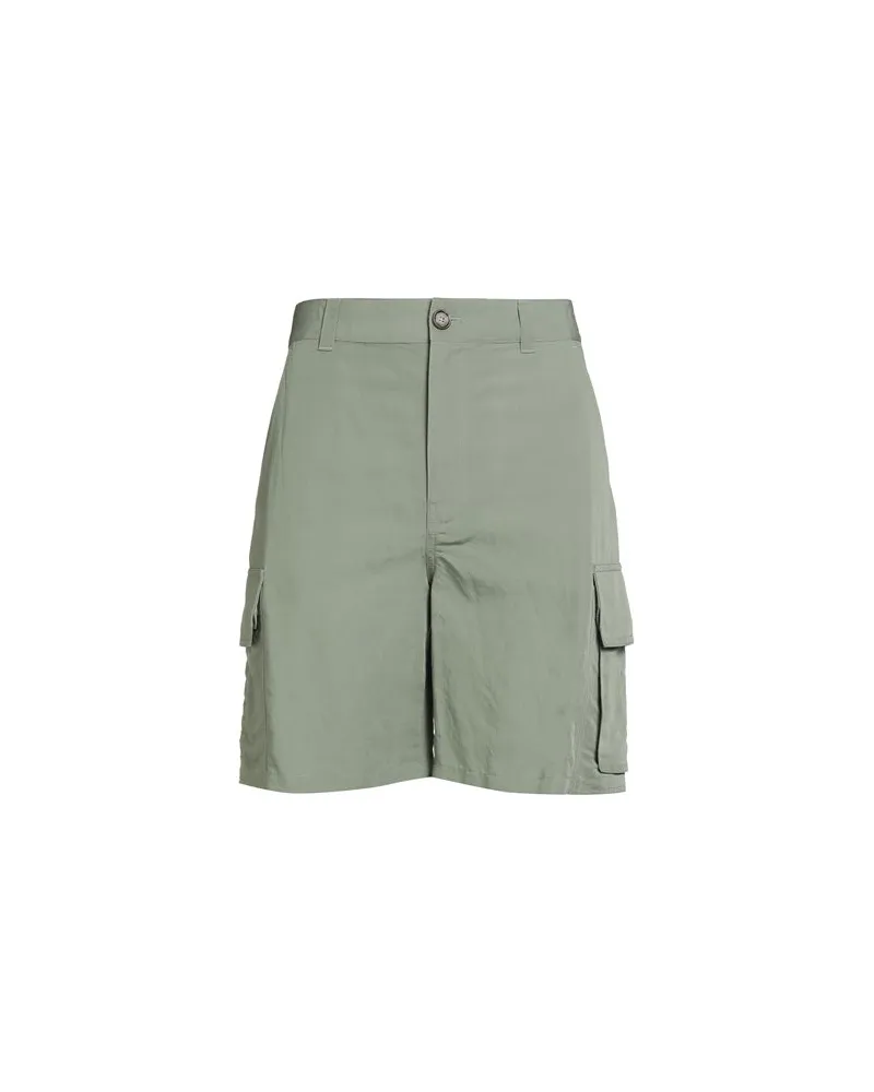 Loewe HOSEN & RÖCKE - Shorts & Bermudashortsauf YOOX.COM Grün