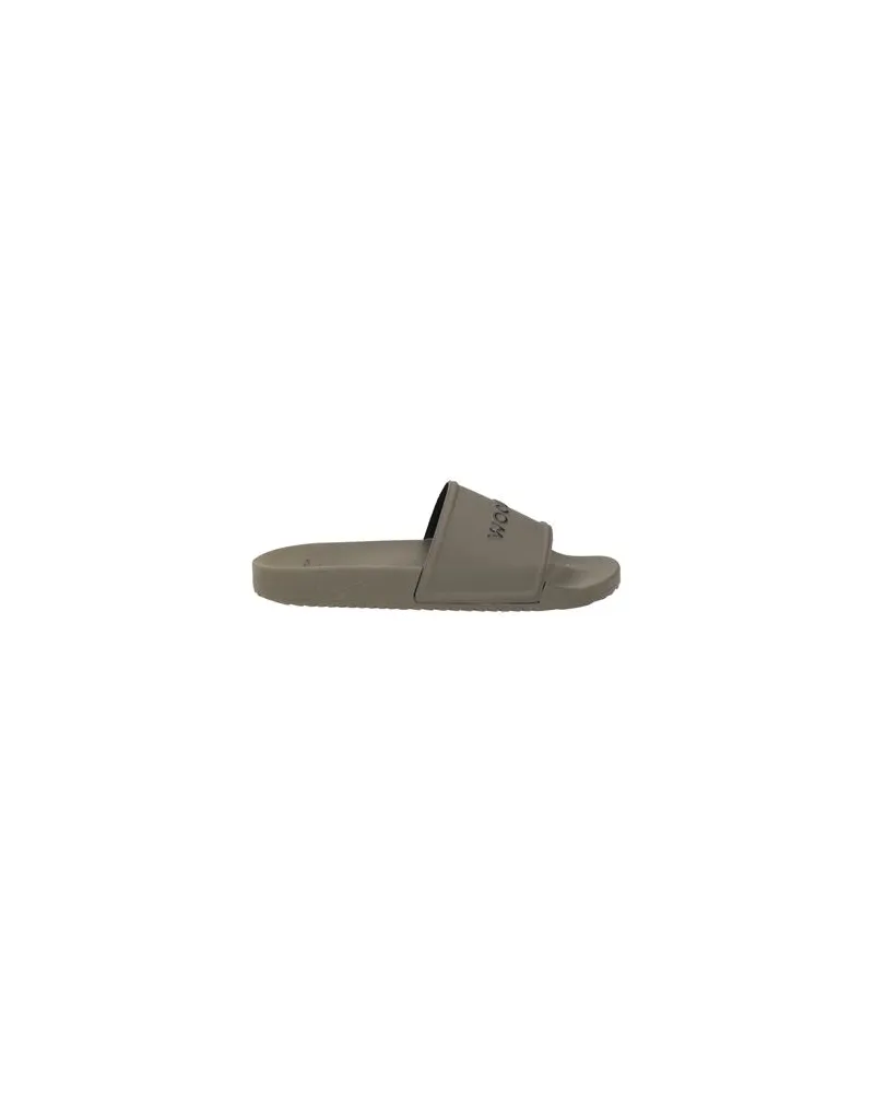 Woolrich SCHUHE - Sandalenauf YOOX.COM Militärgrün