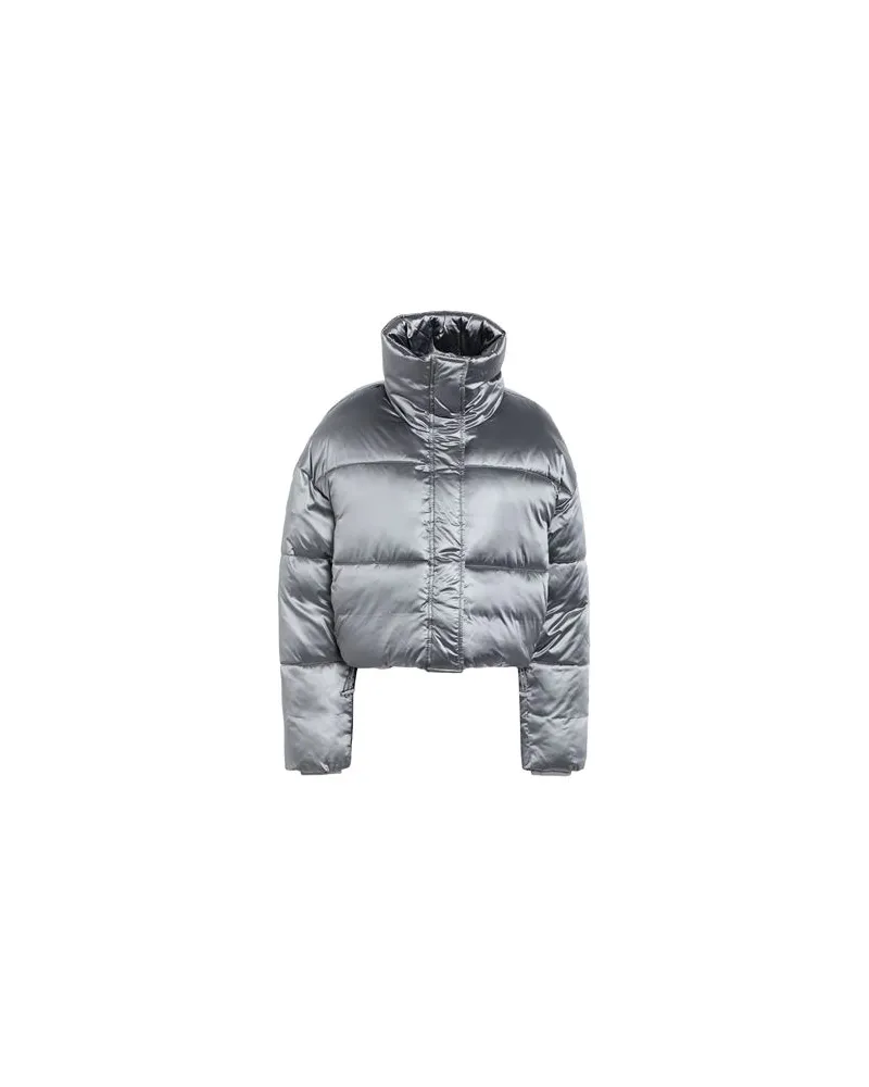 Calvin Klein JACKEN & MÄNTEL - Pufferjacken & Daunenjackenauf YOOX.COM Silber