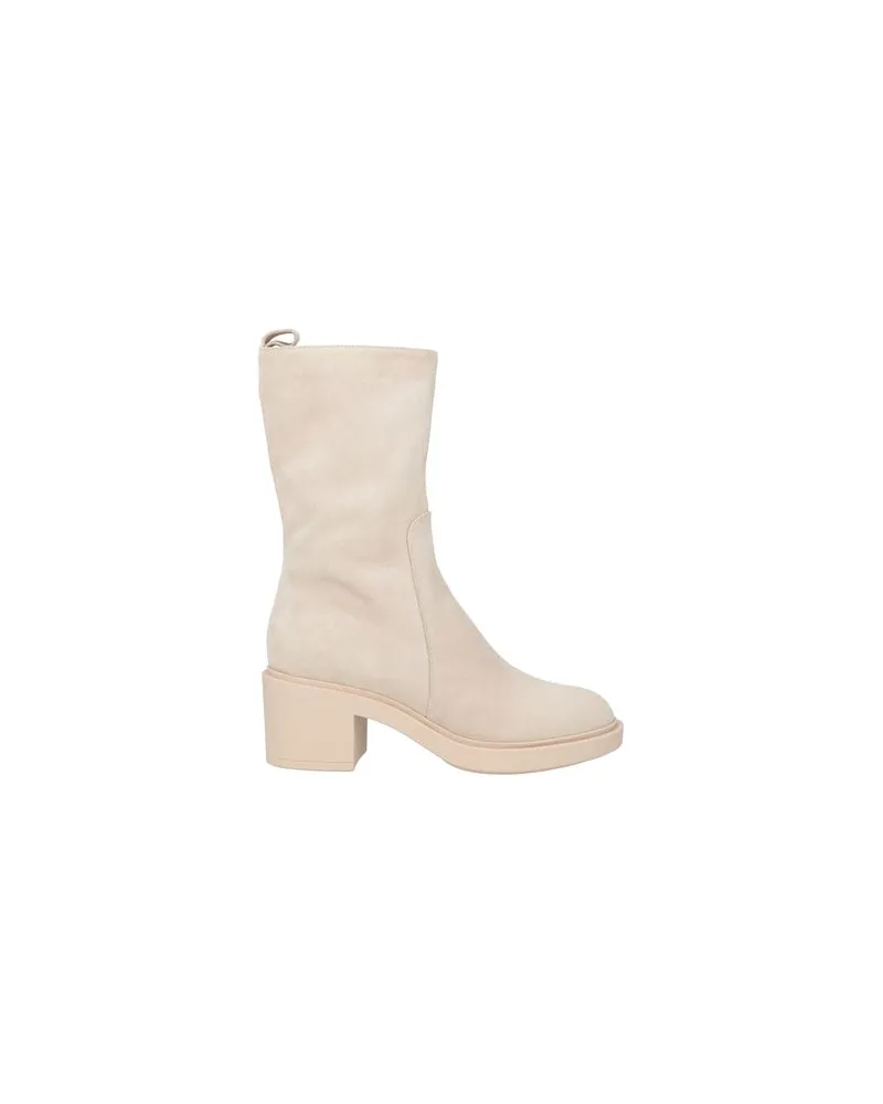 Gianvito Rossi SCHUHE - Stiefelettenauf YOOX.COM Beige