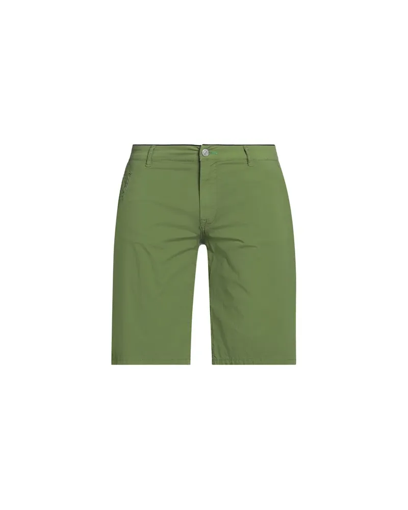 Daniele Alessandrini HOSEN & RÖCKE - Shorts & Bermudashortsauf YOOX.COM Grün