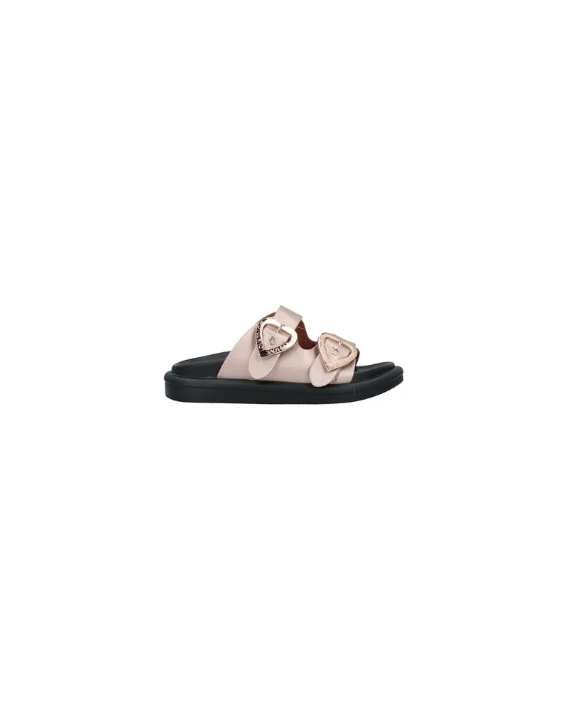 Gai Mattiolo SCHUHE - Sandalenauf YOOX.COM Bronze