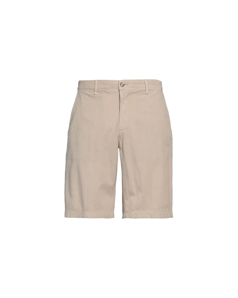 Alessandro Gilles HOSEN & RÖCKE - Shorts & Bermudashortsauf YOOX.COM Beige