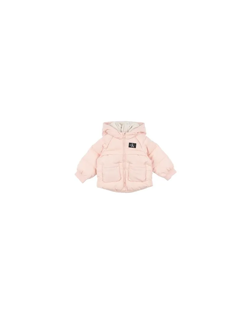Calvin Klein JACKEN & MÄNTEL - Pufferjacken & Daunenjackenauf YOOX.COM Hellrosa