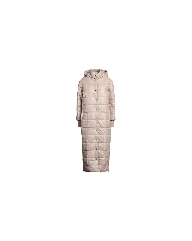 Patrizia Pepe JACKEN & MÄNTEL - Pufferjacken & Daunenjackenauf YOOX.COM Beige