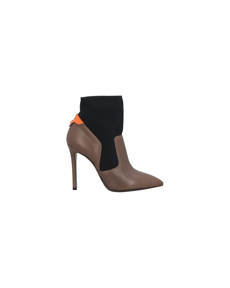 Pollini SCHUHE - Stiefelettenauf YOOX.COM Braun