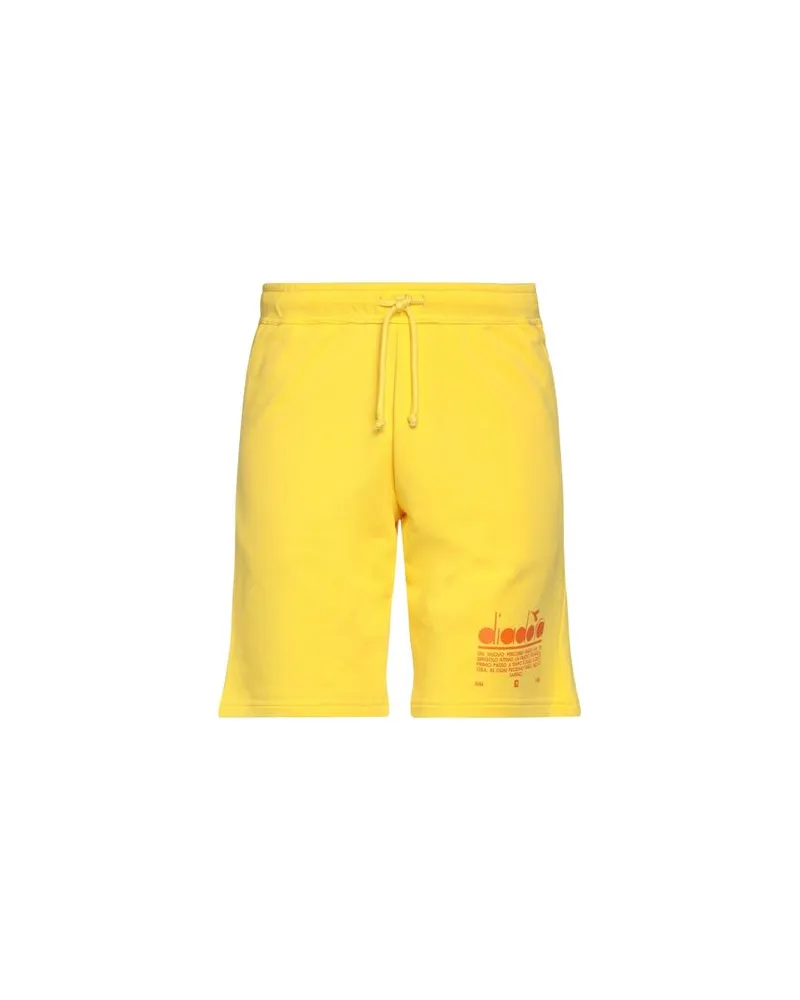 Diadora VENUS SATIN   - HOSEN & RÖCKE - Shorts & Bermudashortsauf YOOX.COM Gelb