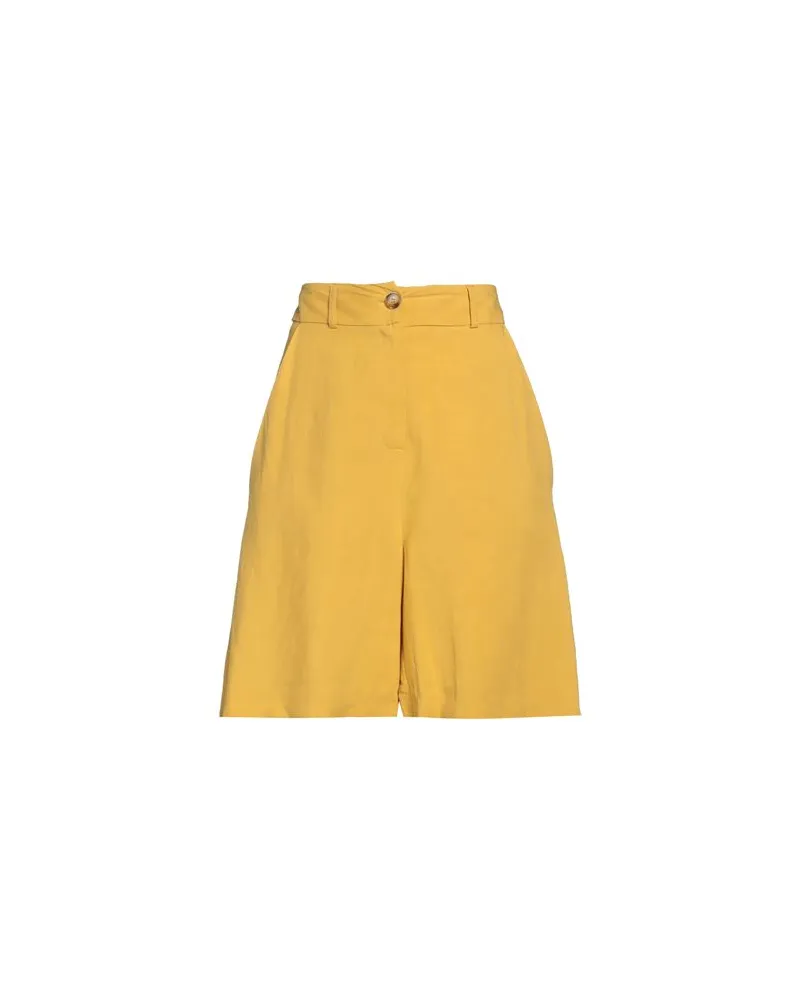 Eleonora Stasi HOSEN & RÖCKE - Shorts & Bermudashortsauf YOOX.COM Senf