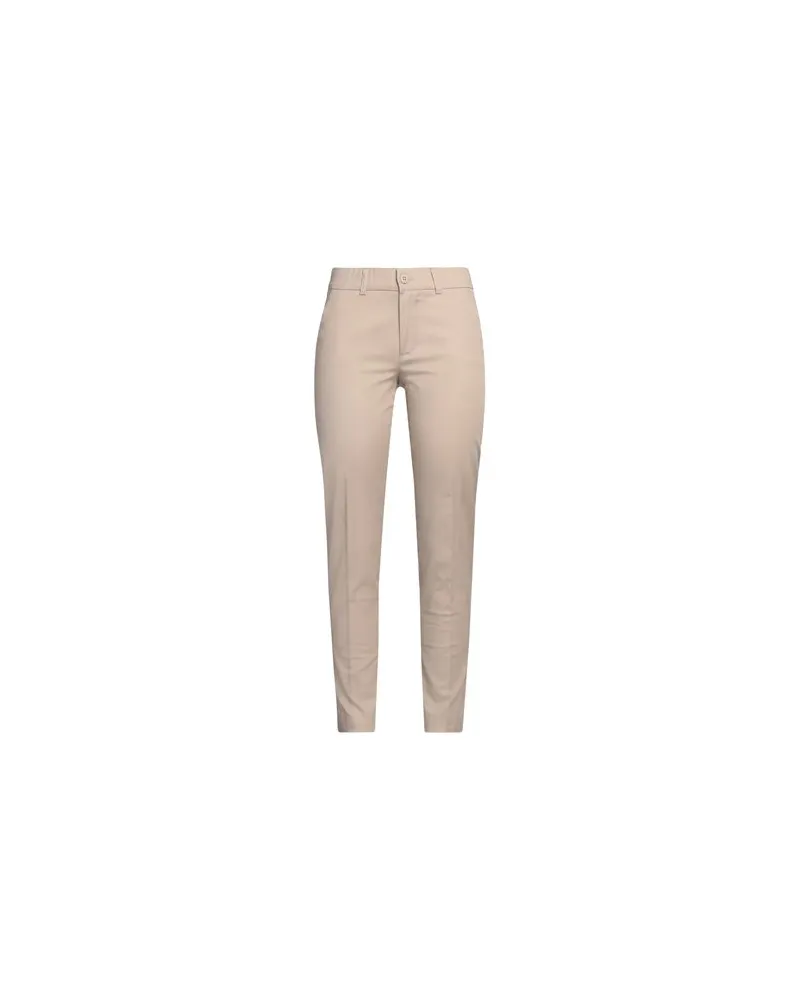 Daniela Drei HOSEN & RÖCKE - Hosenauf YOOX.COM Beige