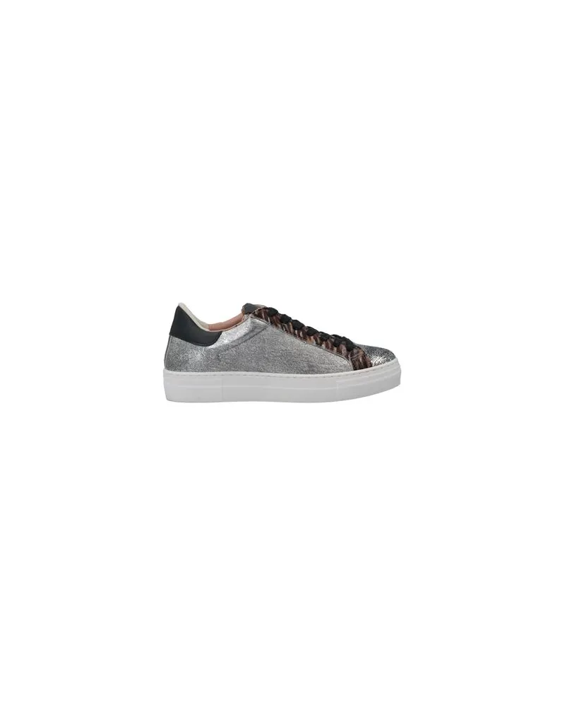 NiRa Rubens SCHUHE - Sneakersauf YOOX.COM Silber