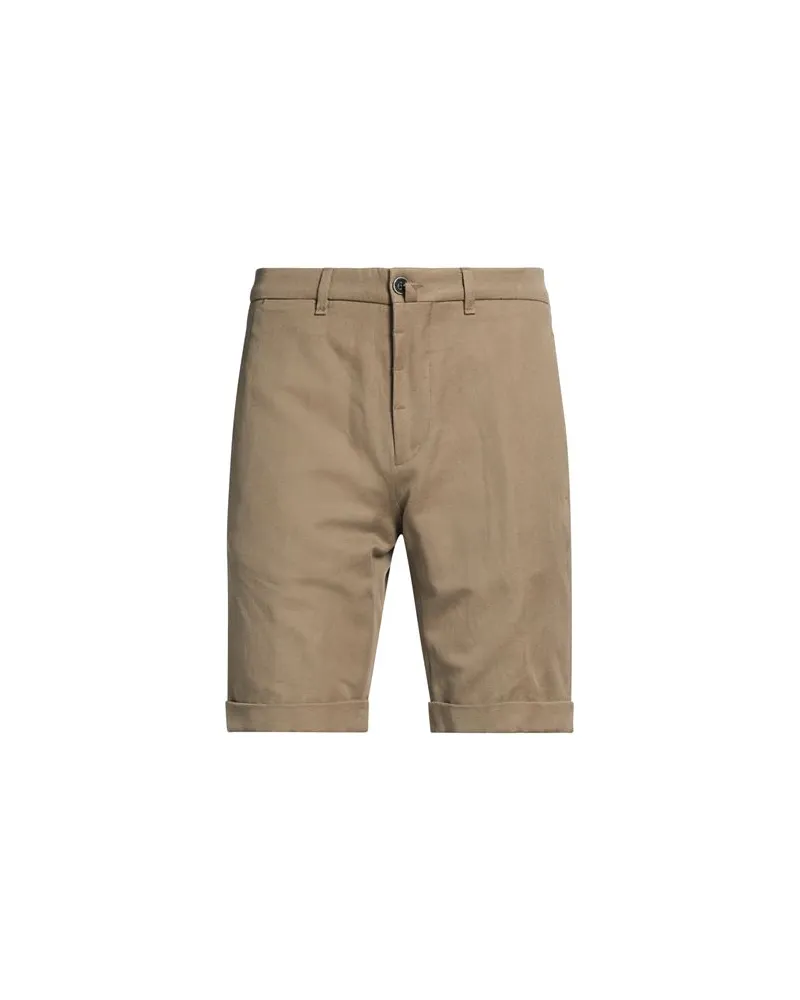 LARDINI HOSEN & RÖCKE - Shorts & Bermudashortsauf YOOX.COM Khaki
