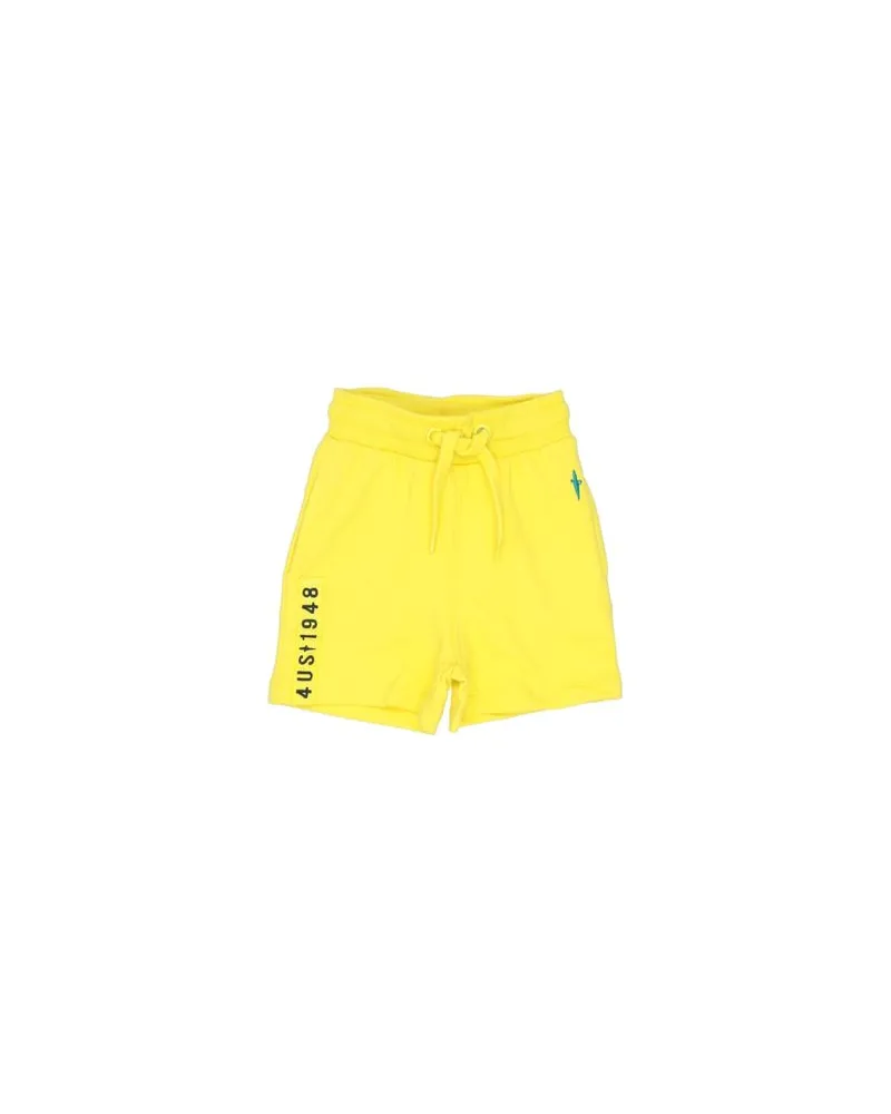 Cesare Paciotti HOSEN & RÖCKE - Shorts & Bermudashortsauf YOOX.COM Gelb
