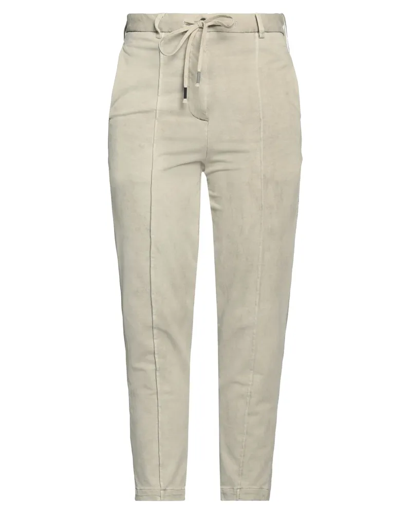 Masnada Hose Beige