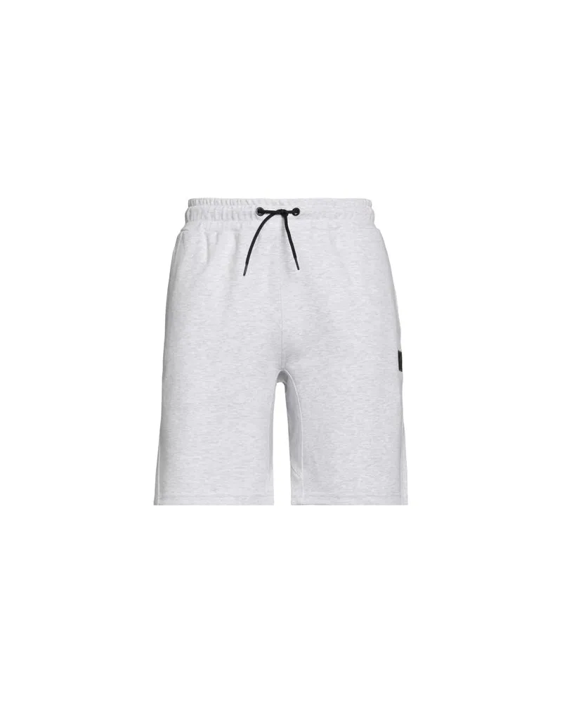 Superdry. HOSEN & RÖCKE - Shorts & Bermudashortsauf YOOX.COM Hellgrau