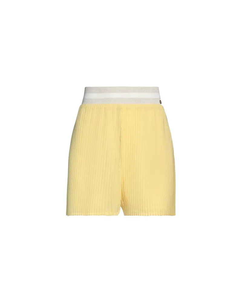 Angelo Marani HOSEN & RÖCKE - Shorts & Bermudashortsauf YOOX.COM Gelb