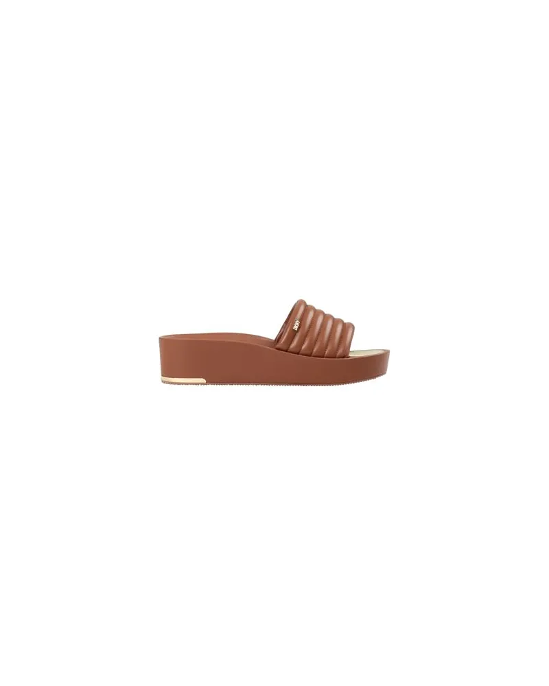 DKNY SCHUHE - Sandalenauf YOOX.COM Kamel