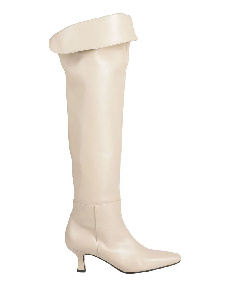 Anna F. Stiefel Beige