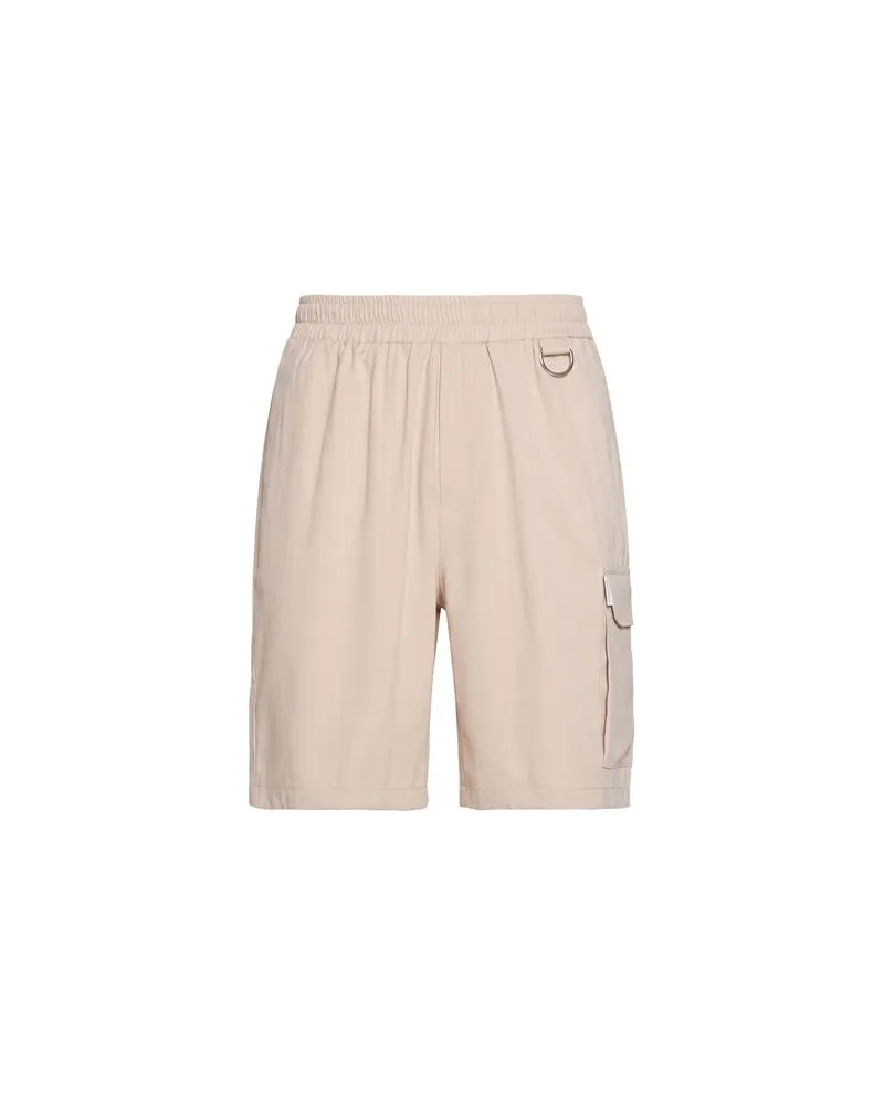 Family First HOSEN & RÖCKE - Shorts & Bermudashortsauf YOOX.COM Beige
