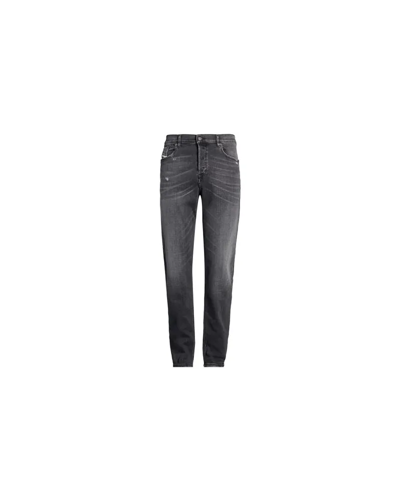 Diesel HOSEN & RÖCKE - Jeanshosenauf YOOX.COM Schwarz