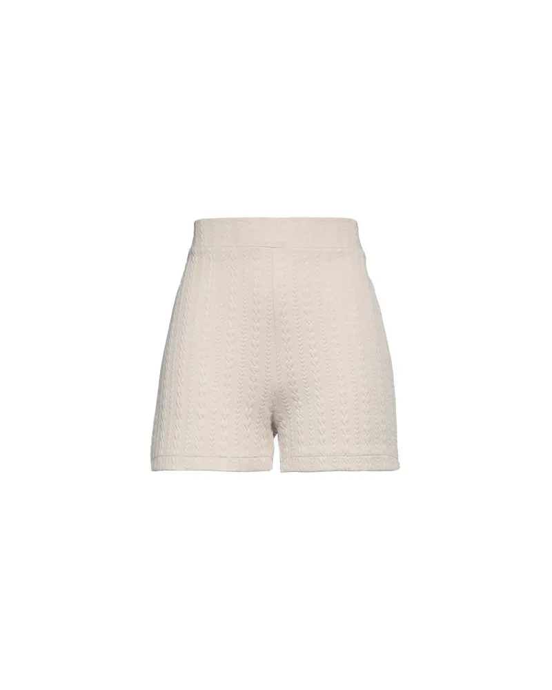 KONTATTO HOSEN & RÖCKE - Shorts & Bermudashortsauf YOOX.COM Beige