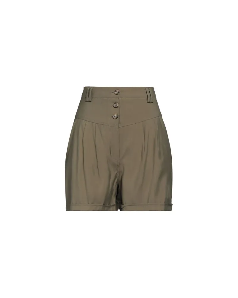Rinascimento HOSEN & RÖCKE - Shorts & Bermudashortsauf YOOX.COM Militärgrün