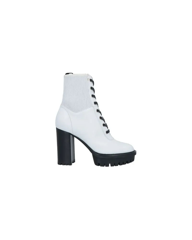 Gianvito Rossi SCHUHE - Stiefelettenauf YOOX.COM Weiß