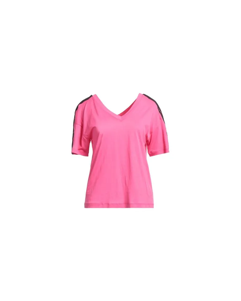 Karl Lagerfeld DOUBLE V NECK LOGO T-SHIRT  - TOPS - T-shirtsauf YOOX.COM Fuchsia