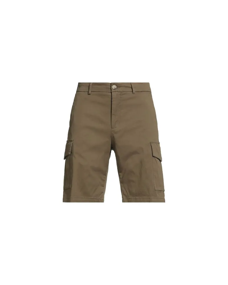 Manuel Ritz HOSEN & RÖCKE - Shorts & Bermudashortsauf YOOX.COM Militärgrün