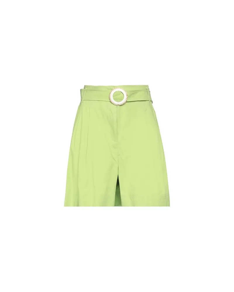 MARELLA HOSEN & RÖCKE - Shorts & Bermudashortsauf YOOX.COM Grün